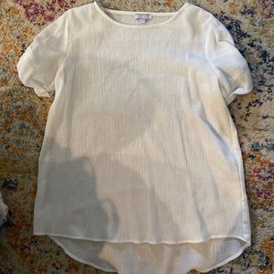 White crinkle short sleeve shirt